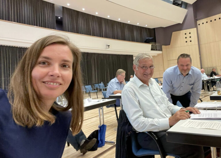 Die Ausschussgemeinschaft wünscht einen schönen Sommer!