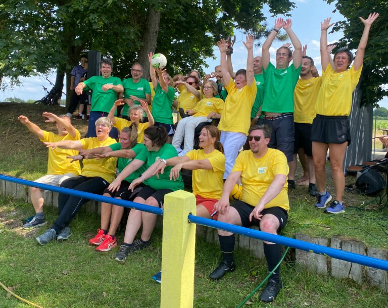 Oberpfalzweiter Wahlkampfauftakt: Grüne bringen den Ball ins Rollen